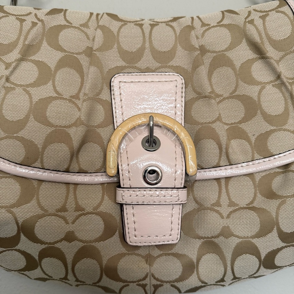 NWT Coach SoHo Signature Monogram Light Pink Trim Flap Bag F17093 - Picture 2 of 10